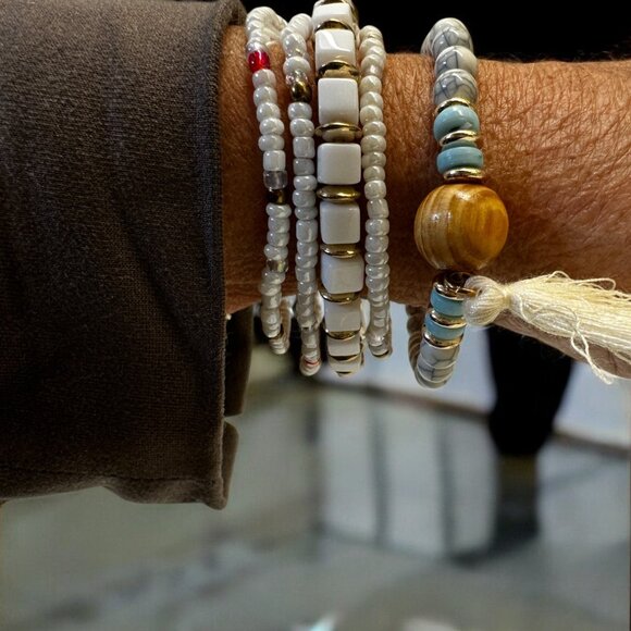 Set of 5 Stretch Bracelets New Without Tags - Picture 2 of 2